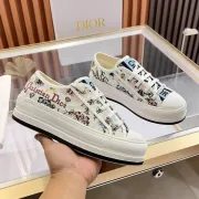 Dior Shoes for Women's Sneakers #B49352