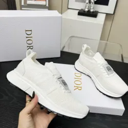 Dior Shoes for Women's Sneakers #B52010