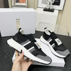 Dior Shoes for Women's Sneakers #B52011