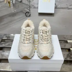 Dior Shoes for Women's Sneakers #B57397