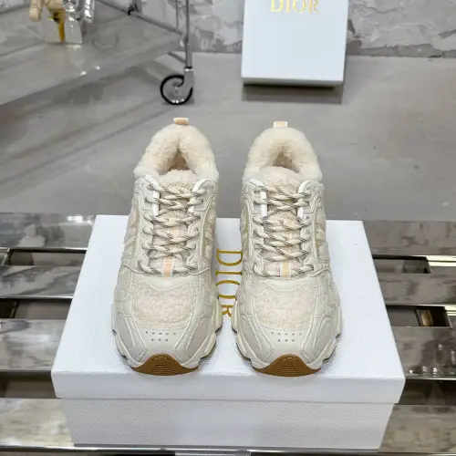 Dior Shoes for Women's Sneakers #B57397