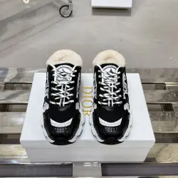 Dior Shoes for Women's Sneakers #B57400