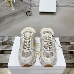 Dior Shoes for Women's Sneakers #B57401