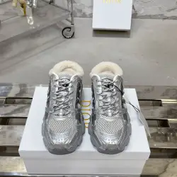 Dior Shoes for Women's Sneakers #B57402