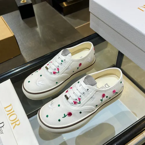 Dior Shoes for Women's Sneakers #B61176