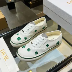 Dior Shoes for Women's Sneakers #B61177