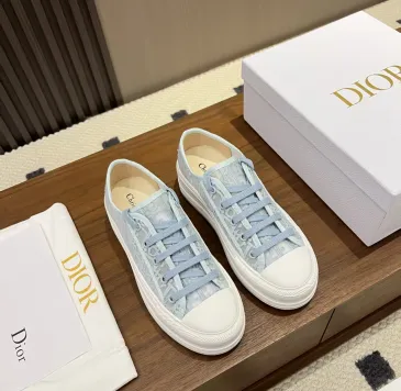 Dior Shoes for Women's Sneakers #B63639