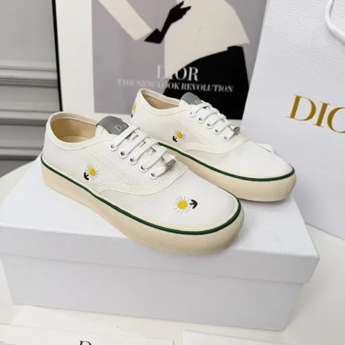 Dior Shoes for Women's Sneakers #B64239