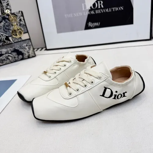 Dior Shoes for Women's Sneakers #B64246