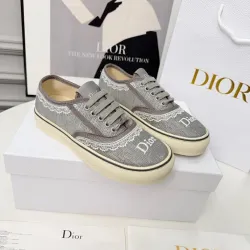 Dior Shoes for Women's Sneakers #B64251