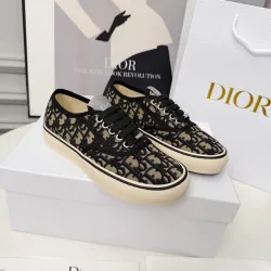 Dior Shoes for Women's Sneakers #B64253