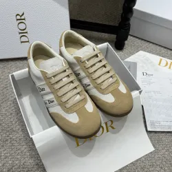 Dior Shoes for Women's Sneakers #B64333