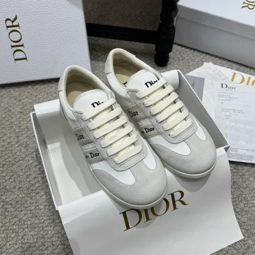 Dior Shoes for Women's Sneakers #B64335