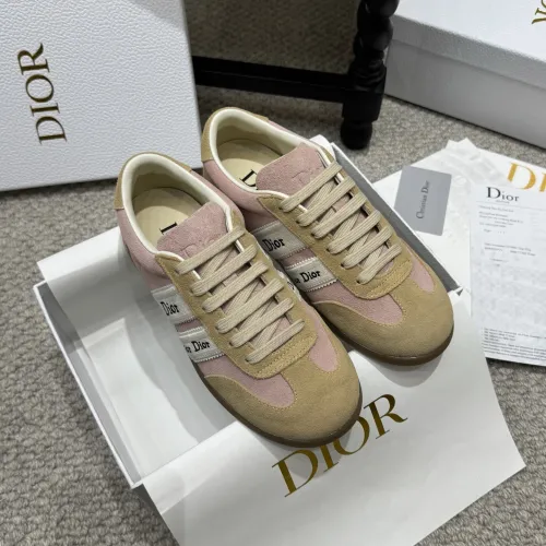 Dior Shoes for Women's Sneakers #B64336