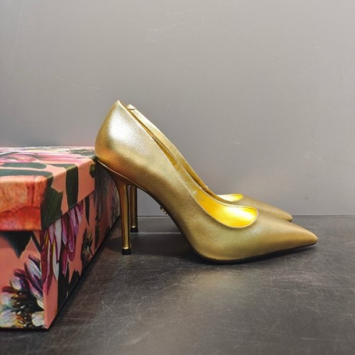 Dolce & Gabbana Shoes for Women's D&G gold sandal #9999931580