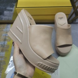 Fendi shoes for Fendi slippers for women #999931586