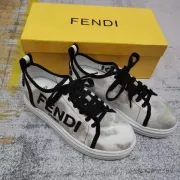 Fendi shoes for Women's Fendi Sneakers #99905541