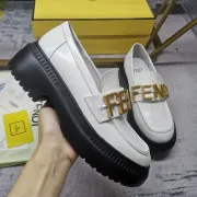 Fendi shoes for Women's Fendi Sneakers #999931015