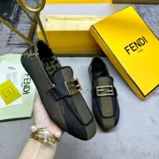 Fendi shoes for Women's Fendi Sneakers #B38477