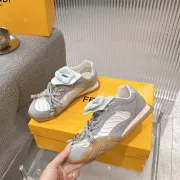 Fendi shoes for Women's Fendi Sneakers #B64358
