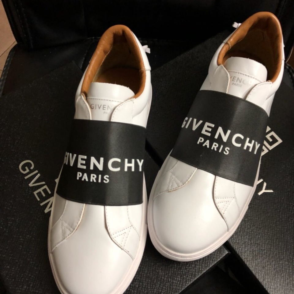 Buy Cheap Givenchy 2018 Shoes for MEN #989103 from AAAShirt.ru