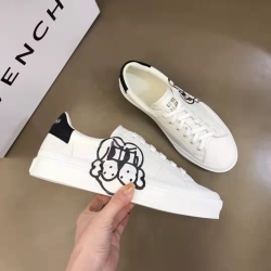 Givenchy Shoes for Men's Givenchy Sneakers #99919138