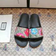 Gucci Shoes for Gucci Unisex Shoes #9873484