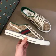 Gucci Shoes for Gucci Unisex Shoes #99910510