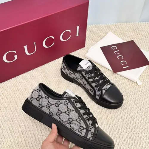 Gucci Shoes for Gucci Unisex Shoes #B63904