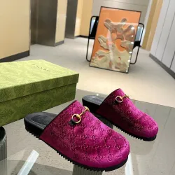 Gucci Shoes for Unisex Gucci Slippers #B58820