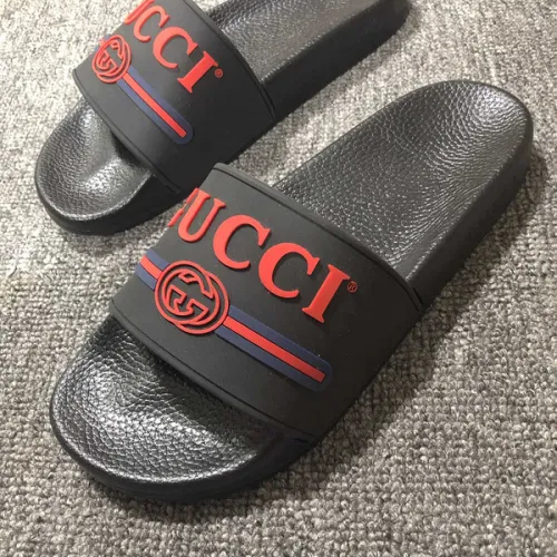 Gucci slippers for men and women #9121219