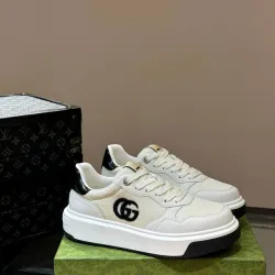 Gucci Shoes for Mens Gucci Sneakers #B39321
