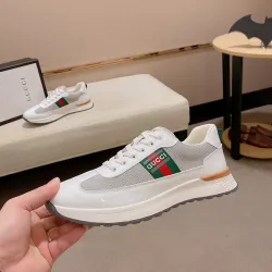 Gucci Shoes for Mens Gucci Sneakers #B52060