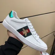 Mens Gucci Sneakers 1:1 original quality (come with A complete set of packaging, CARDS, certificates, cloth bags, tote bags, more a pair of white shoelaces) #999674