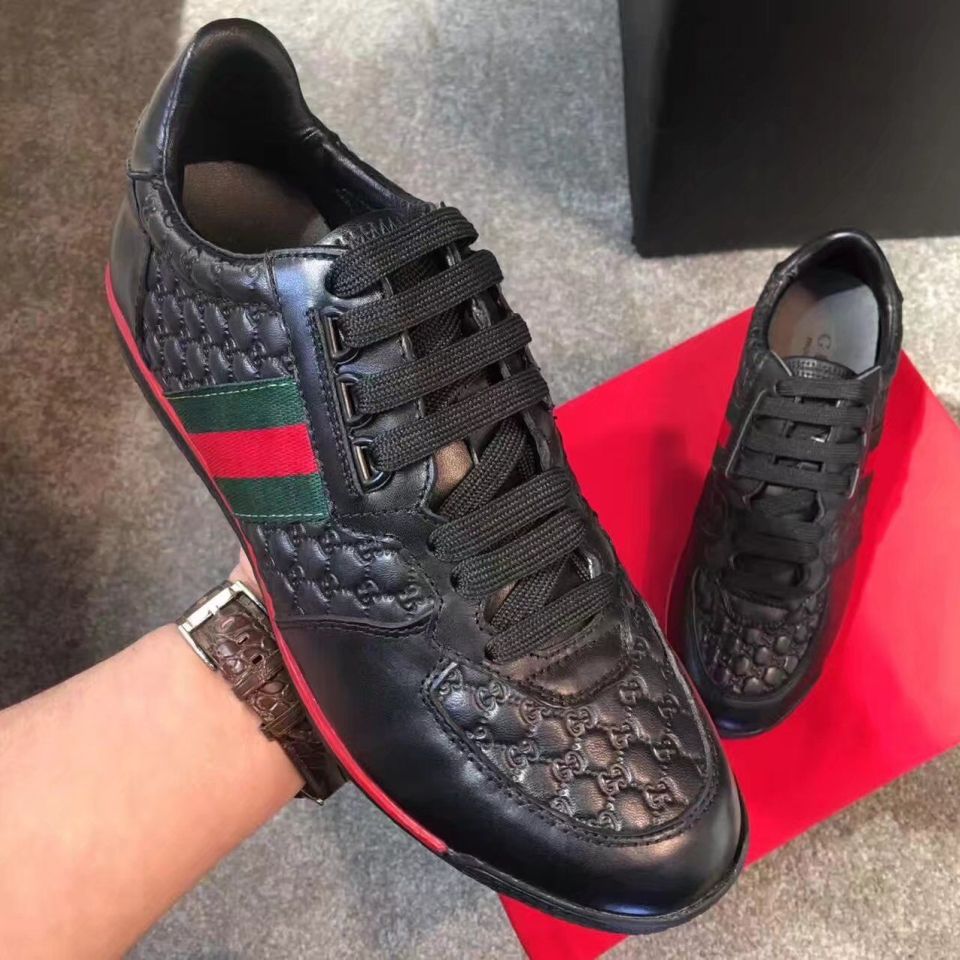 Buy Cheap Mens Gucci Sneakers in black #997335 from www.bagssaleusa.com/product-category/classic-bags/