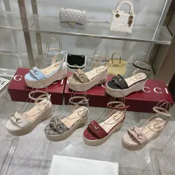 Gucci Shoes for Women Gucci Sandals #B51626