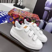 Gucci Shoes for Women Gucci Sneakers #99921036