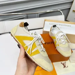 Gucci Shoes for Women Gucci Sneakers #B51253