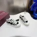 Gucci Shoes for Women Gucci Sneakers #B57001