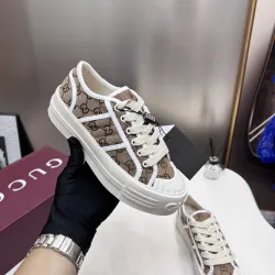 Gucci Shoes for Women Gucci Sneakers #B57003
