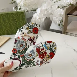 Gucci Shoes for Women's Gucci Slippers #B51975