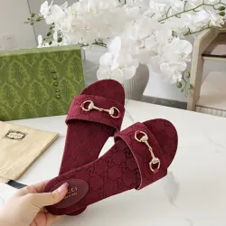 Gucci Shoes for Women's Gucci Slippers #B51978