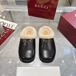 Gucci Shoes for Women's Gucci Slippers #B55094