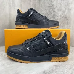 Brand L Black Leather Low Top Sneakers for Men and Women #B54283