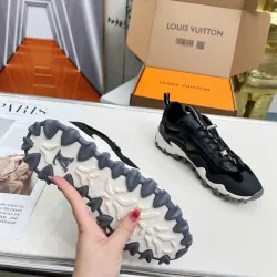 Louis Vuitton Shoes for Louis Vuitton Unisex Shoes #B52844