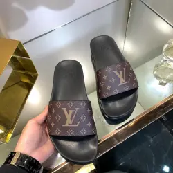 Louis Vuitton Men's Women New Slippers non-slip Indoor shoes #99897282