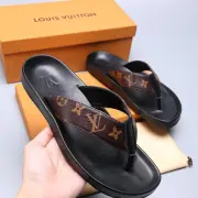 Louis Vuitton Shoes for Men Louis Vuitton Slippers Casual Leather flip-flops #99897389