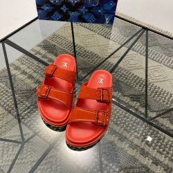 Louis Vuitton Shoes for Men's Louis Vuitton Slippers #99907475