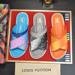 Louis Vuitton Shoes for Men's Louis Vuitton Slippers #99907924