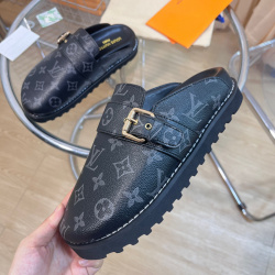 Louis Vuitton Shoes for men and women Louis Vuitton Slippers #999932474